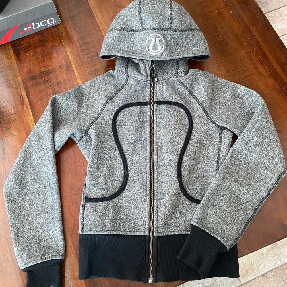 Lululemon scuba sweater, great used condition